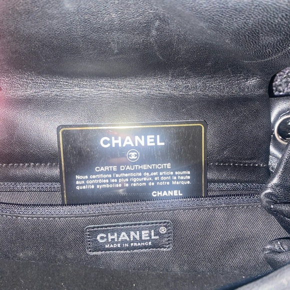 AUTHENTIC CHANEL BAG - Picture 3 of 4